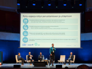 Virve Viertiö Luontofoorumi 2026 lavalla.
